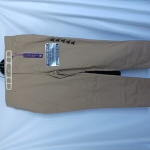 Gloria Vanderbilt Amanda Trouser, slimming, tan